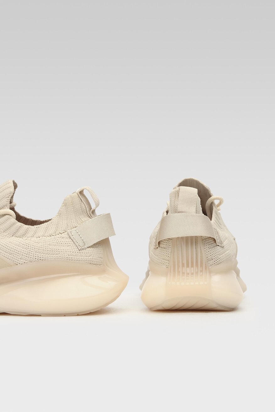 
                Nylon Red - Półbuty beżowe sznurowane - 5904248464769