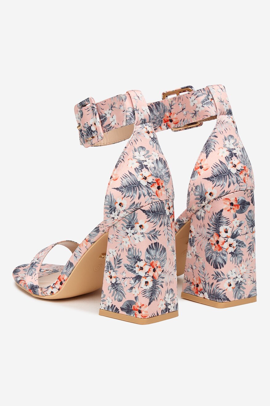 
                Сандали DeeZee РОЗОВ - 5906751101537