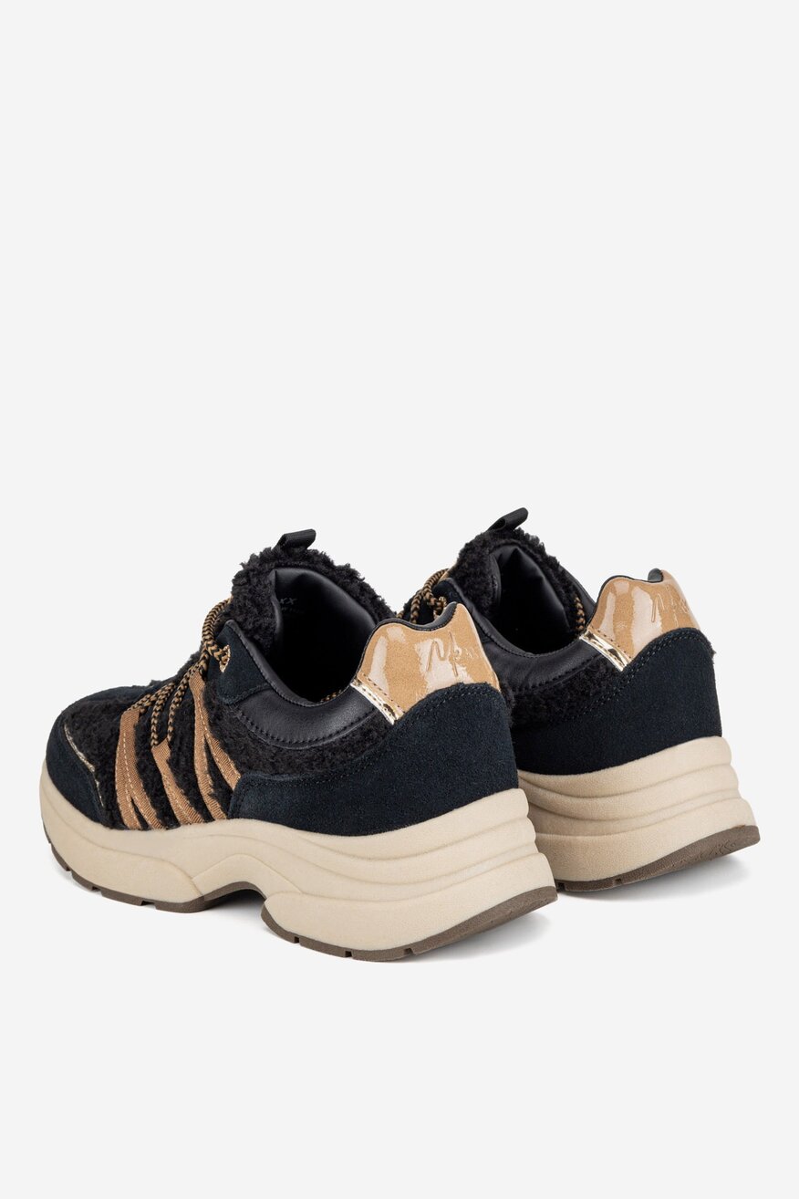 
                Tornacipő Mexx FEKETE - 5905588920304