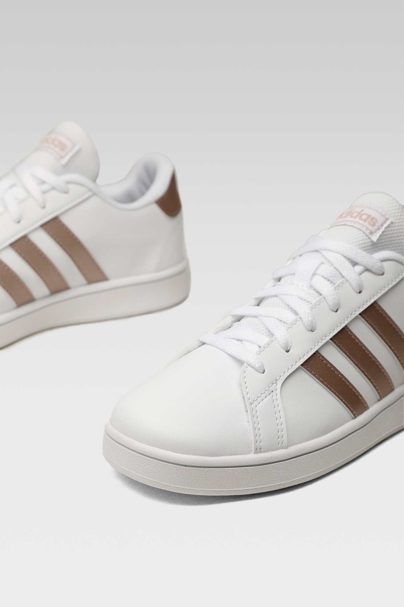 Obuwie sportowe adidas GRAND COURT K EF0101 Biały