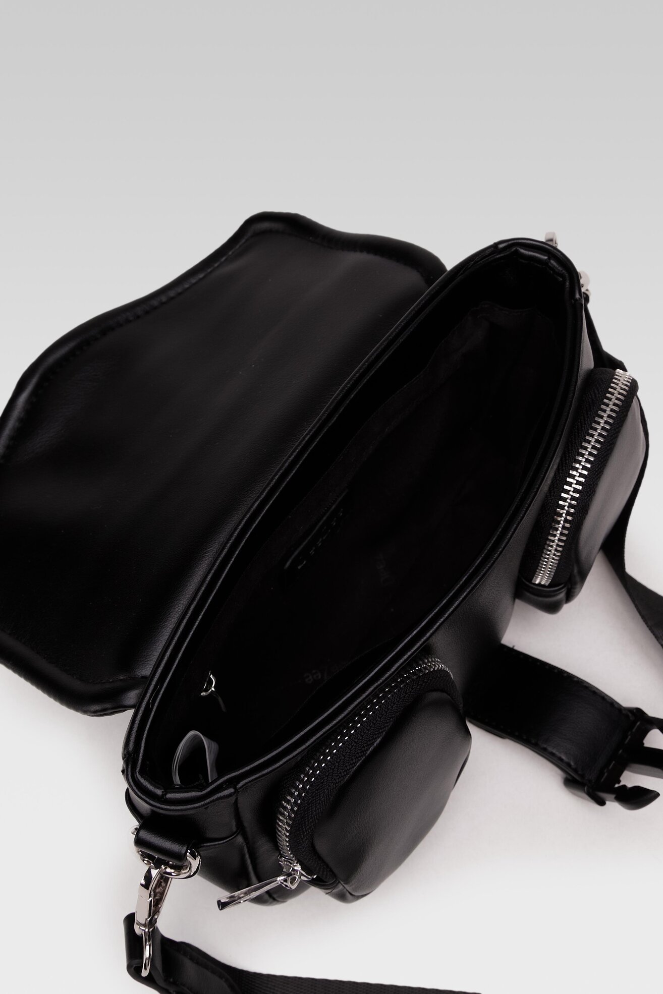 Torebka DeeZee MDR-D-015-02 Czarny