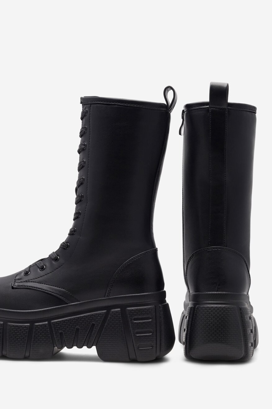 
                Bocanci DeeZee NEGRU - 5904862920450