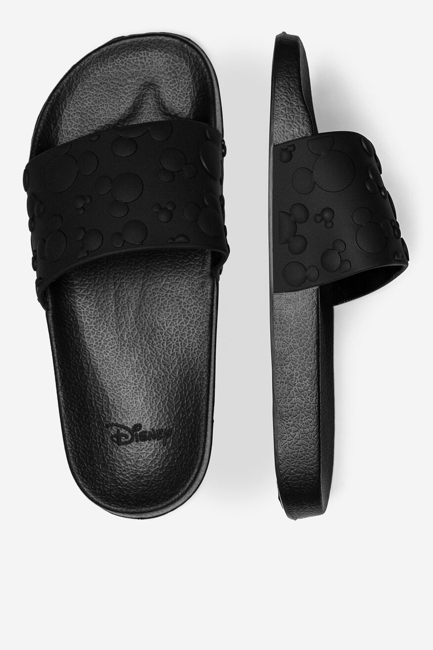 
                Папуче за базен Mickey&Friends CRNA - 5905588751526