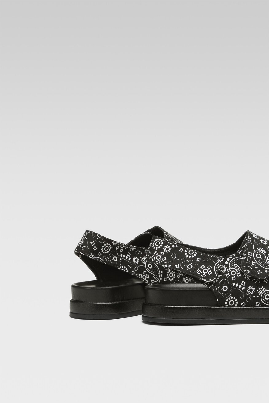 
                Jenny Fairy - Sandały czarne - 5904862835389