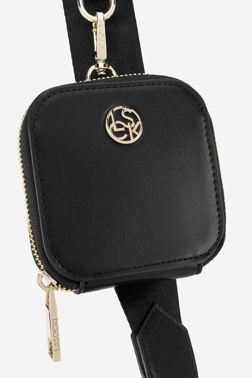 
                Дамска чанта Lasocki ЧЕРЕН - 5906751566053