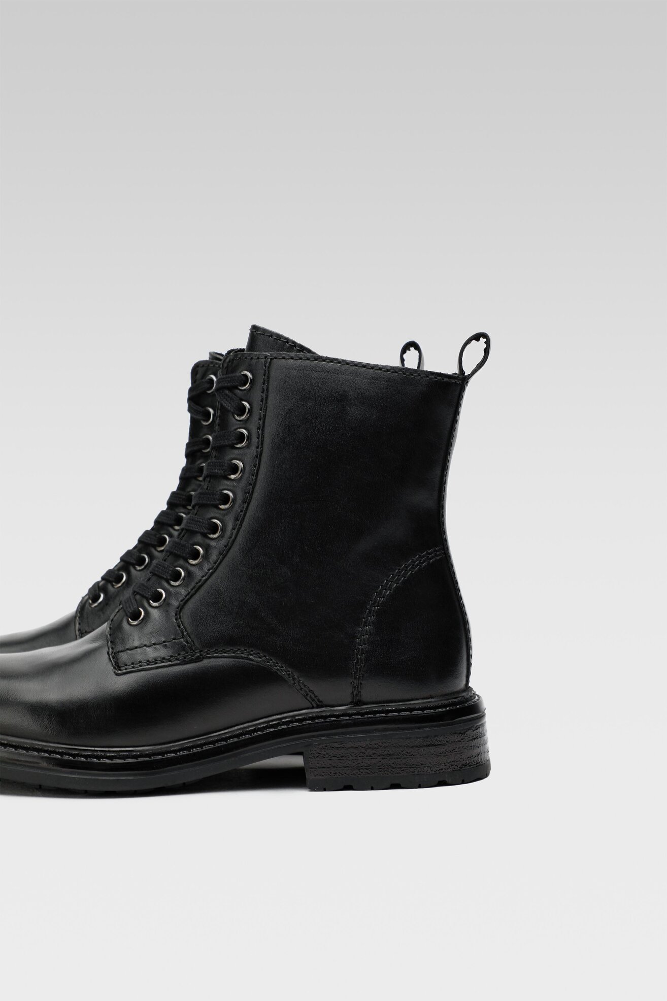 Trzewiki Lasocki WI23-LIEGI-02 Czarny