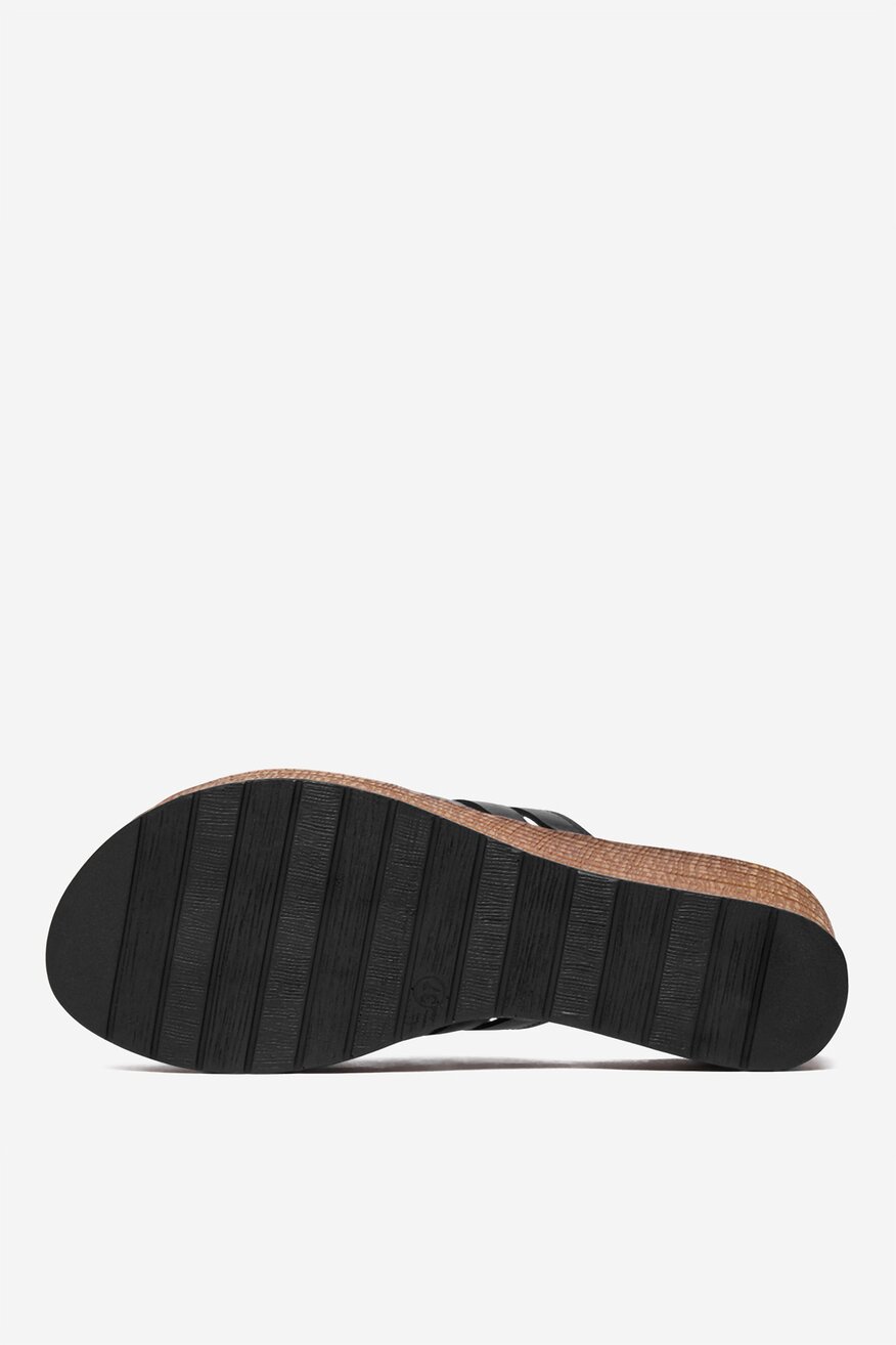 
                Lasocki - Klapki skórzane - 5906751890820