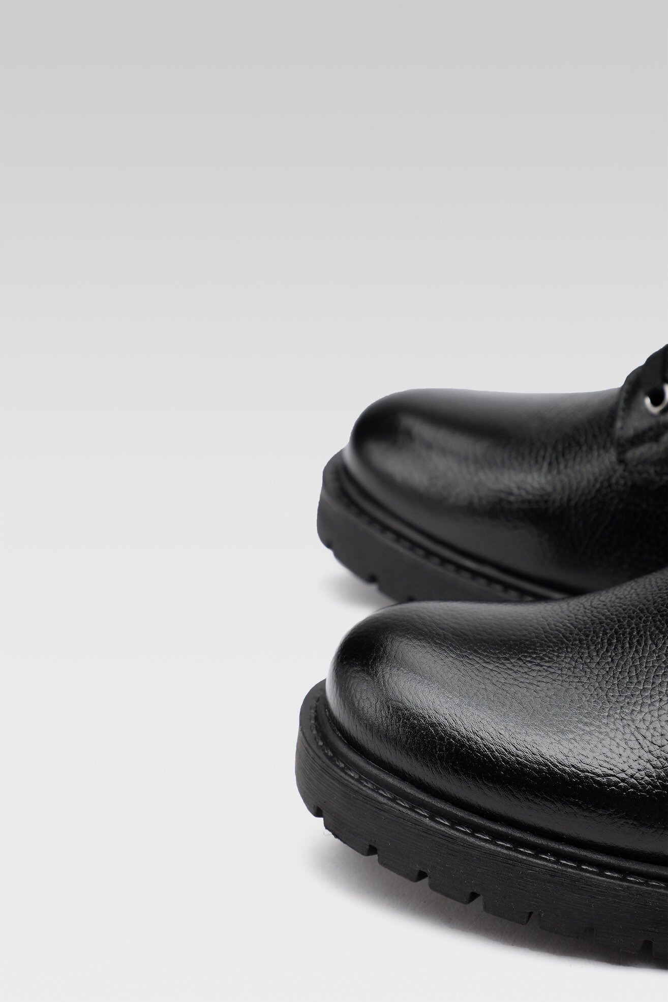 Bocanci Lasocki WI23-GHADI-06 NEGRU