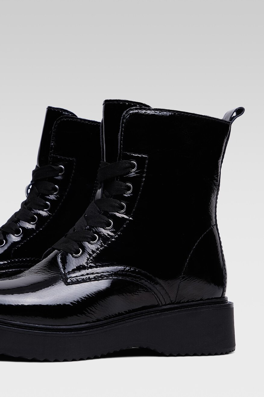 
                Lasocki - Skórzane trzewiki czarne - 5903698912431