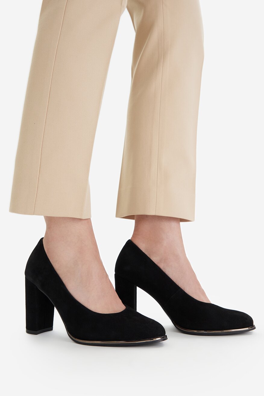 
                Körömcipő Lasocki FEKETE - 5906751725504