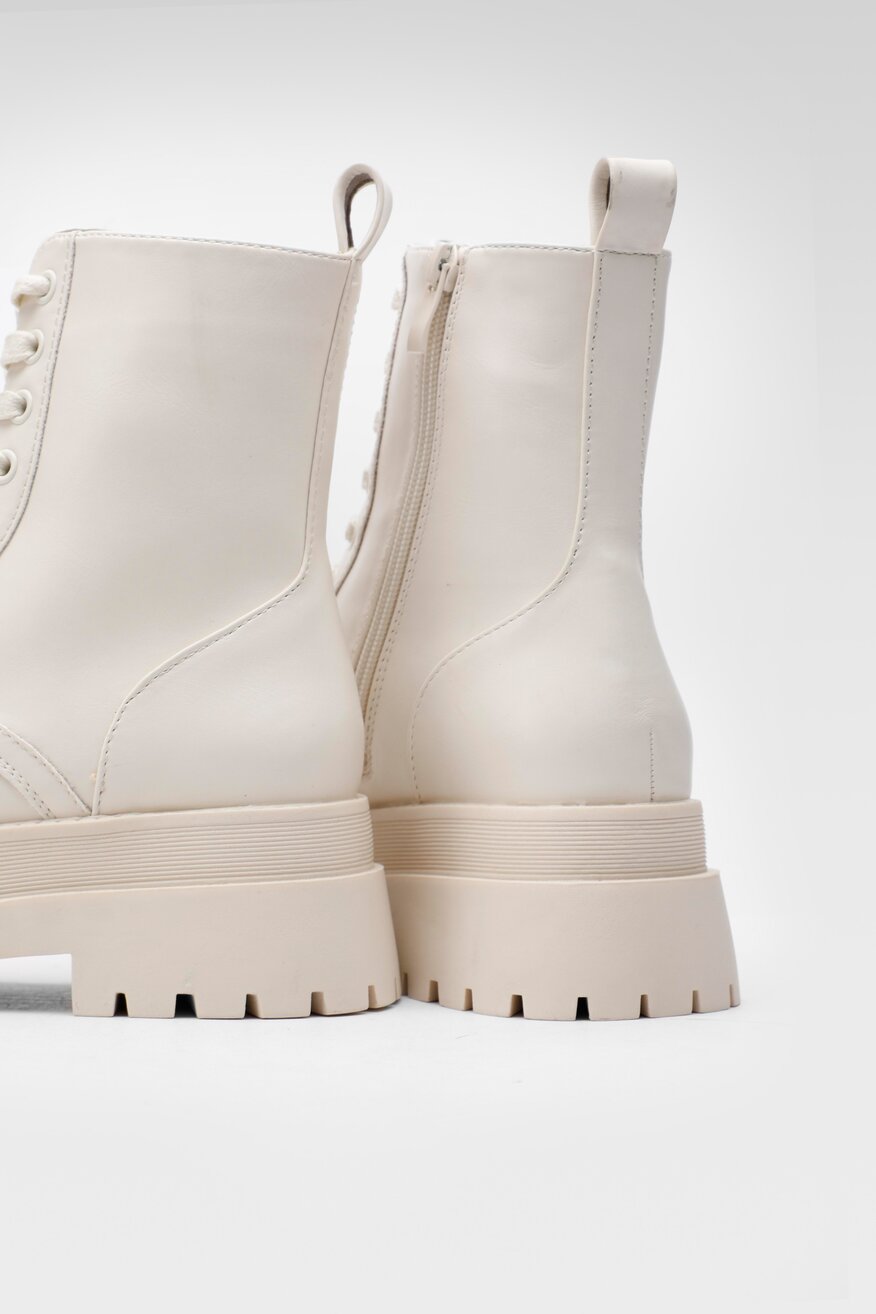 
                DeeZee - Trzewiki na grubej podeszwie - 5904862160320