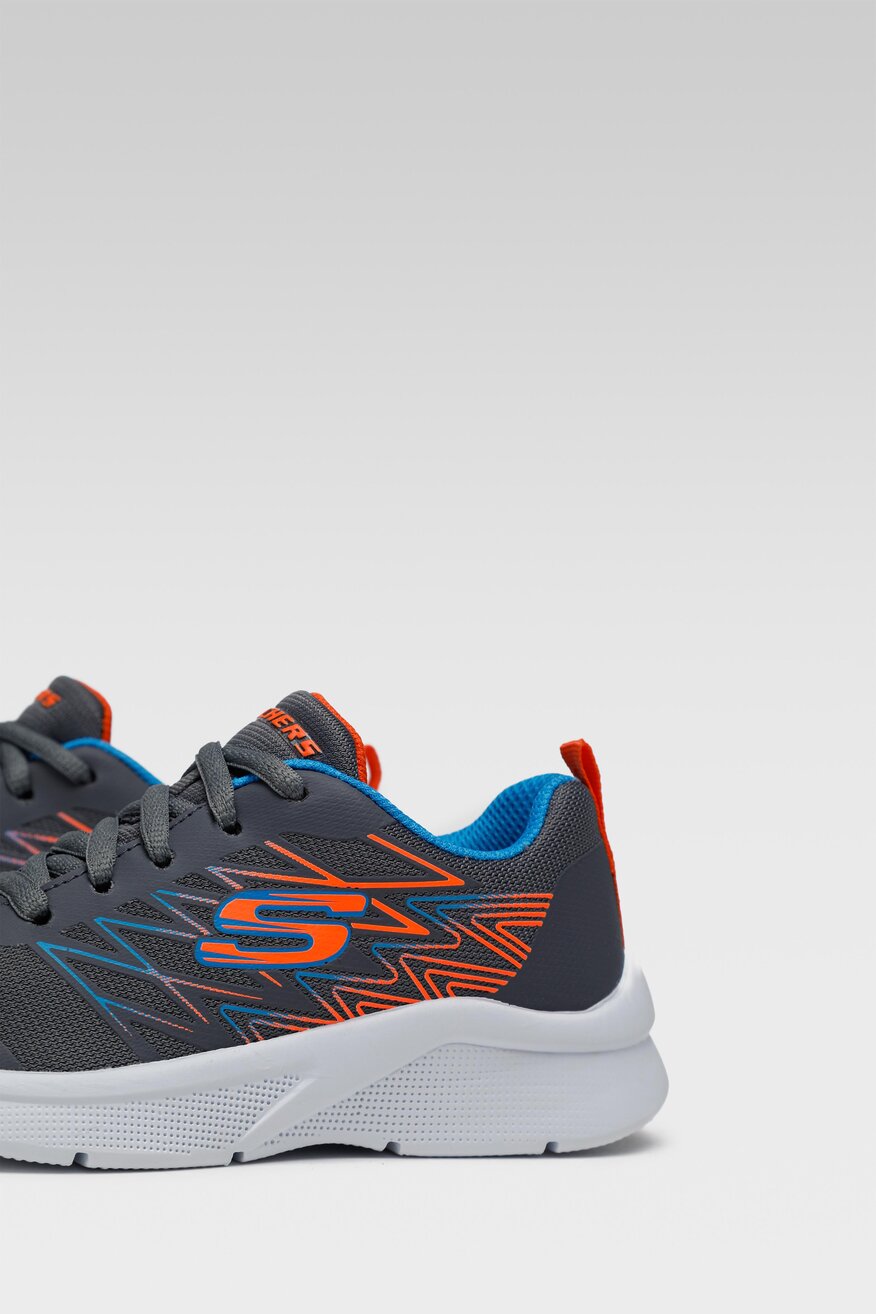 
                Skechers - Obuwie sportowe czarne sznurowane - 5904248609870