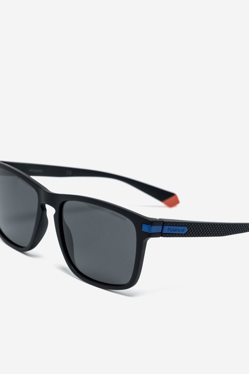 
                Окуляри Унісекс Polaroid ЧОРНИЙ - 5905588898016