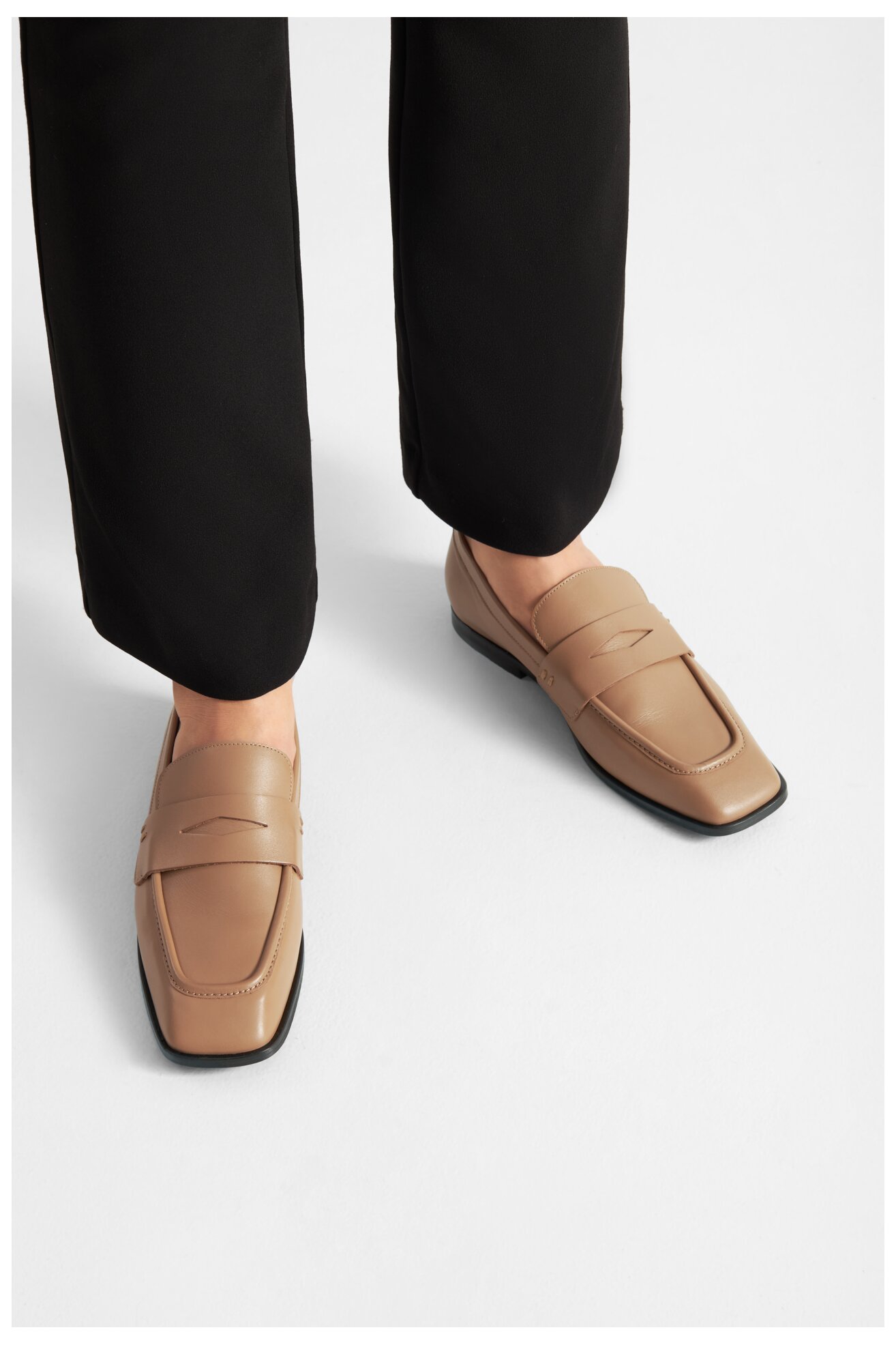 Mokasyn Gino Rossi PENELOPE-01 Beżowy ciemny