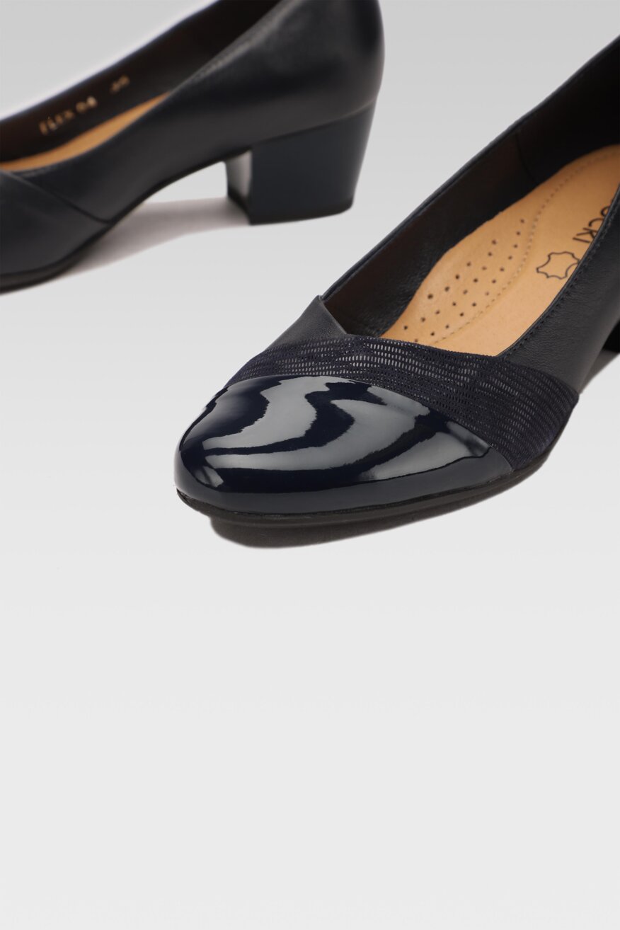 
                Lasocki - Skórzane czółenka na obcasie - 5903698553177