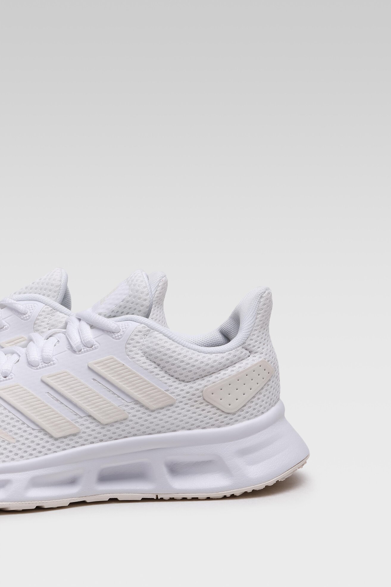 Obuwie sportowe adidas SHOWTHEWAY 2.0 GY6346 Biały