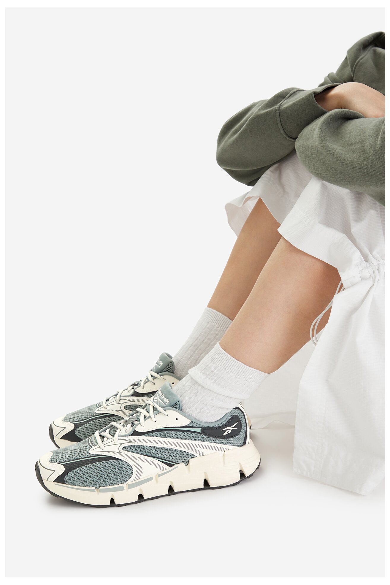 Sportcipő Reebok EO-ZIG HYPNOTICA 100244508 W KRÉMSZÍNŰ