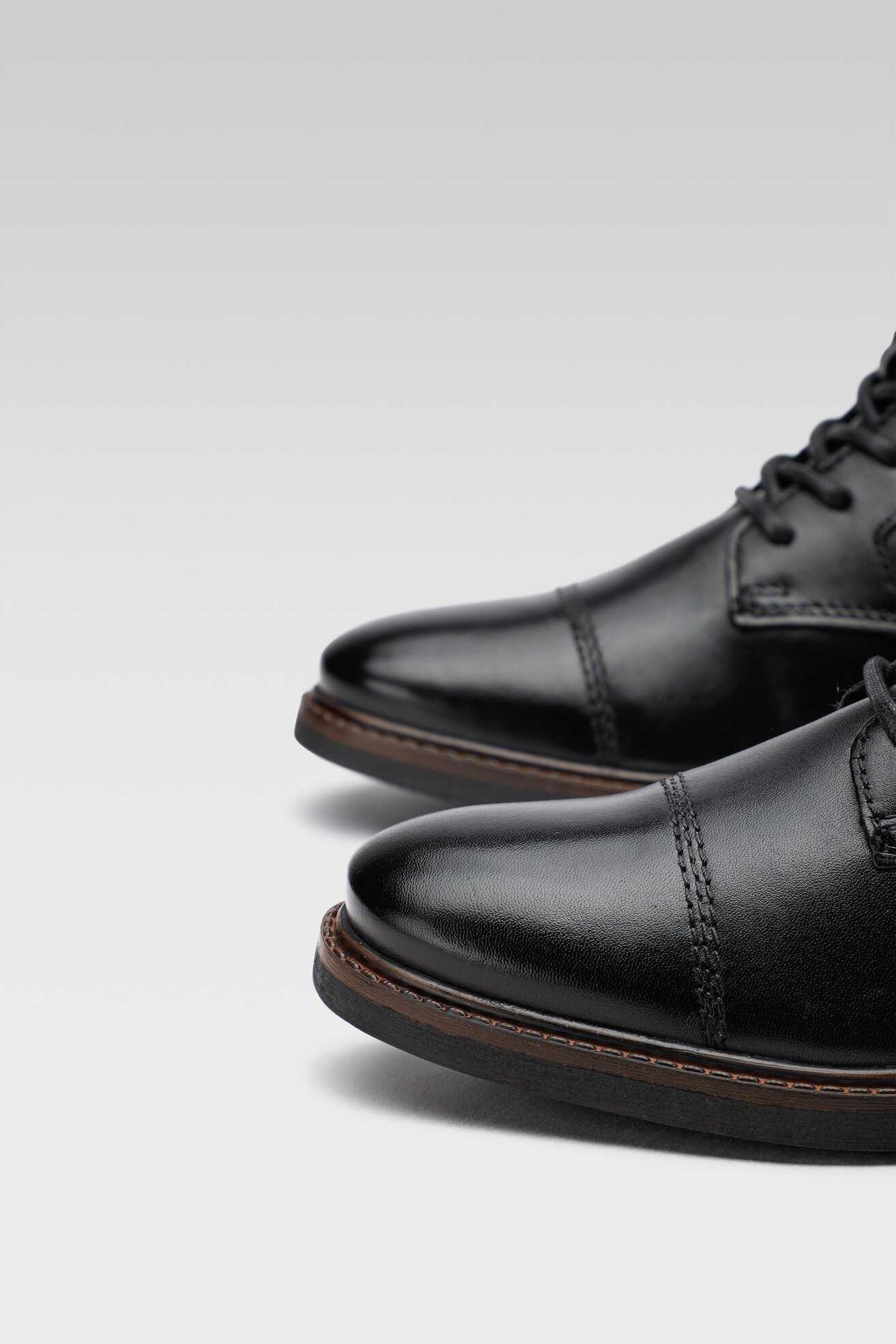 Trzewiki Bugatti 335-95735-4000-1000 Czarny