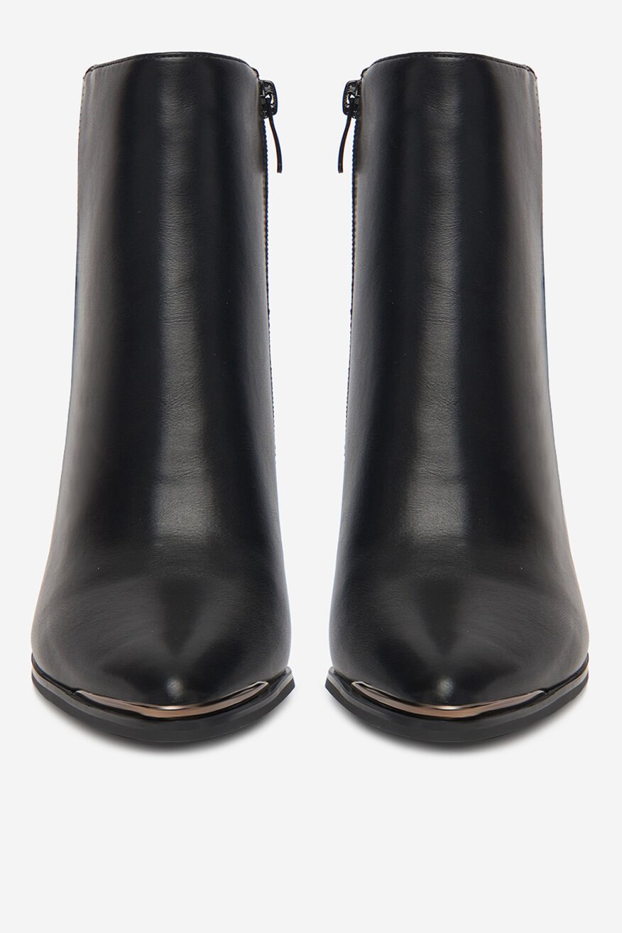 
                Bokacsizma DeeZee FEKETE - 5904410915402