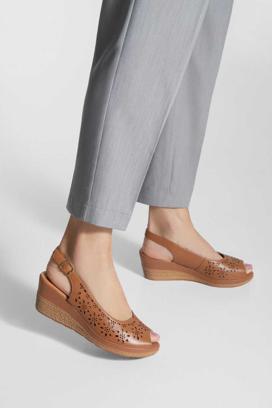 
                Sandale Lasocki CREM - 5905588639701