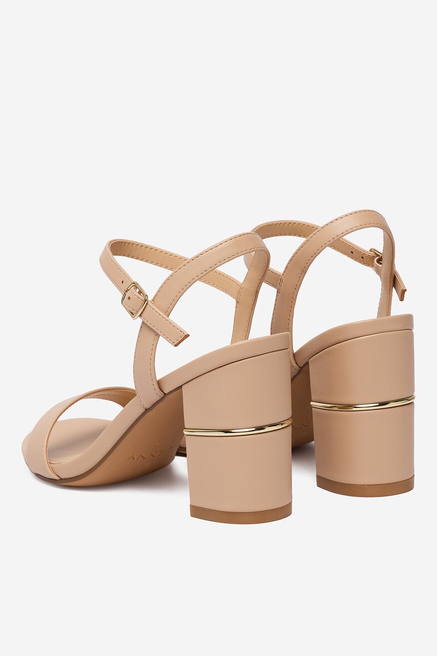 
                Сандалі Jenny БЕЖЕВИЙ - 5906751731659