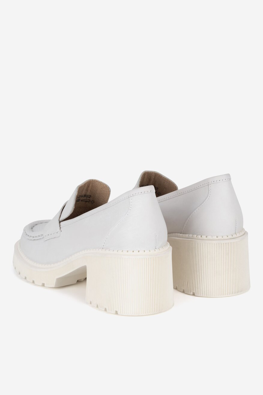 Lasocki - Loafersy skórzane na obcasie - 5905588650706