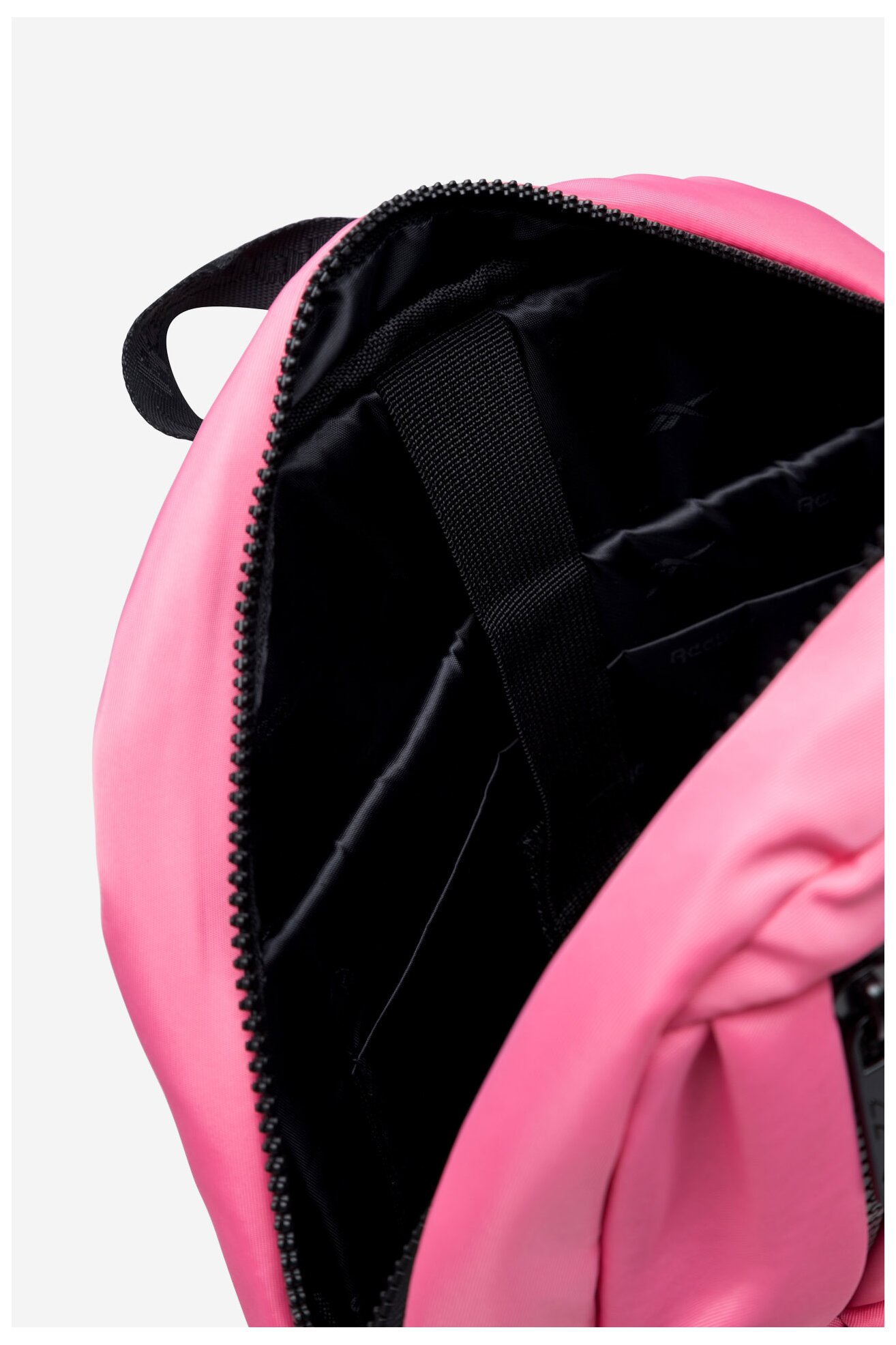 Plecak Reebok RBK-030-CCC-05 Różowy ciemny