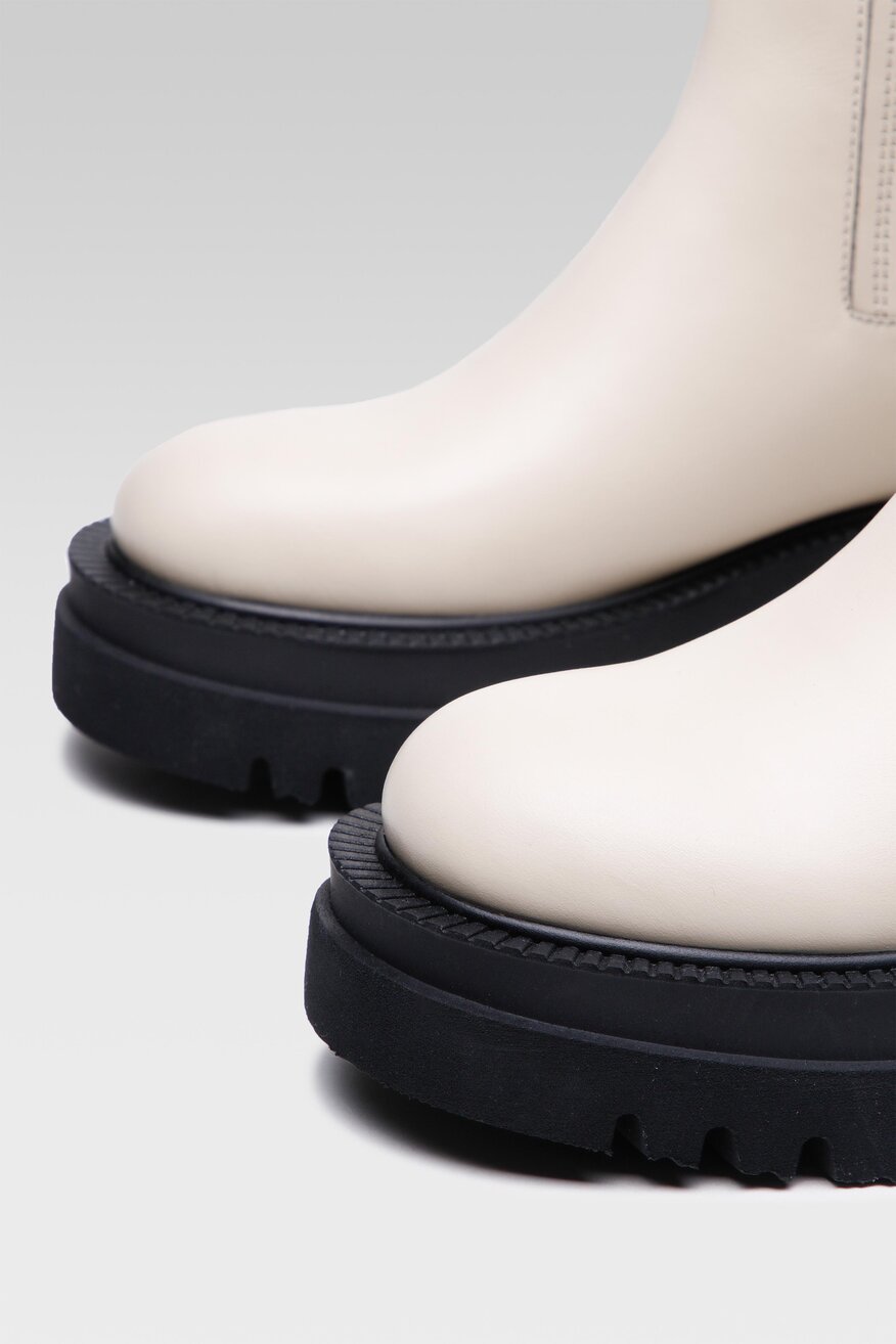 
                Gino Rossi - Skórzane botki na koturnie z platformą - 5903698958750