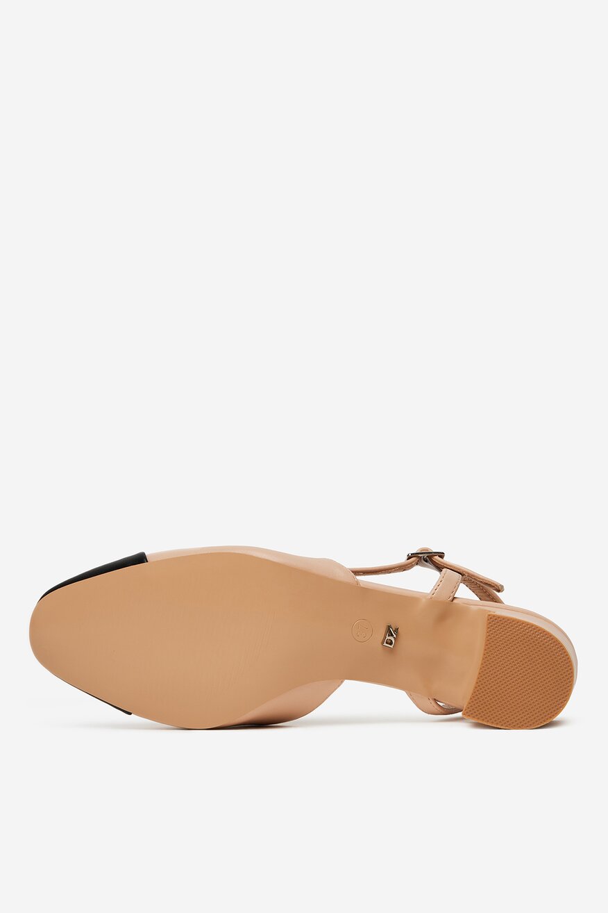 
                Körömcipő DeeZee BÉZS - 5906751157602