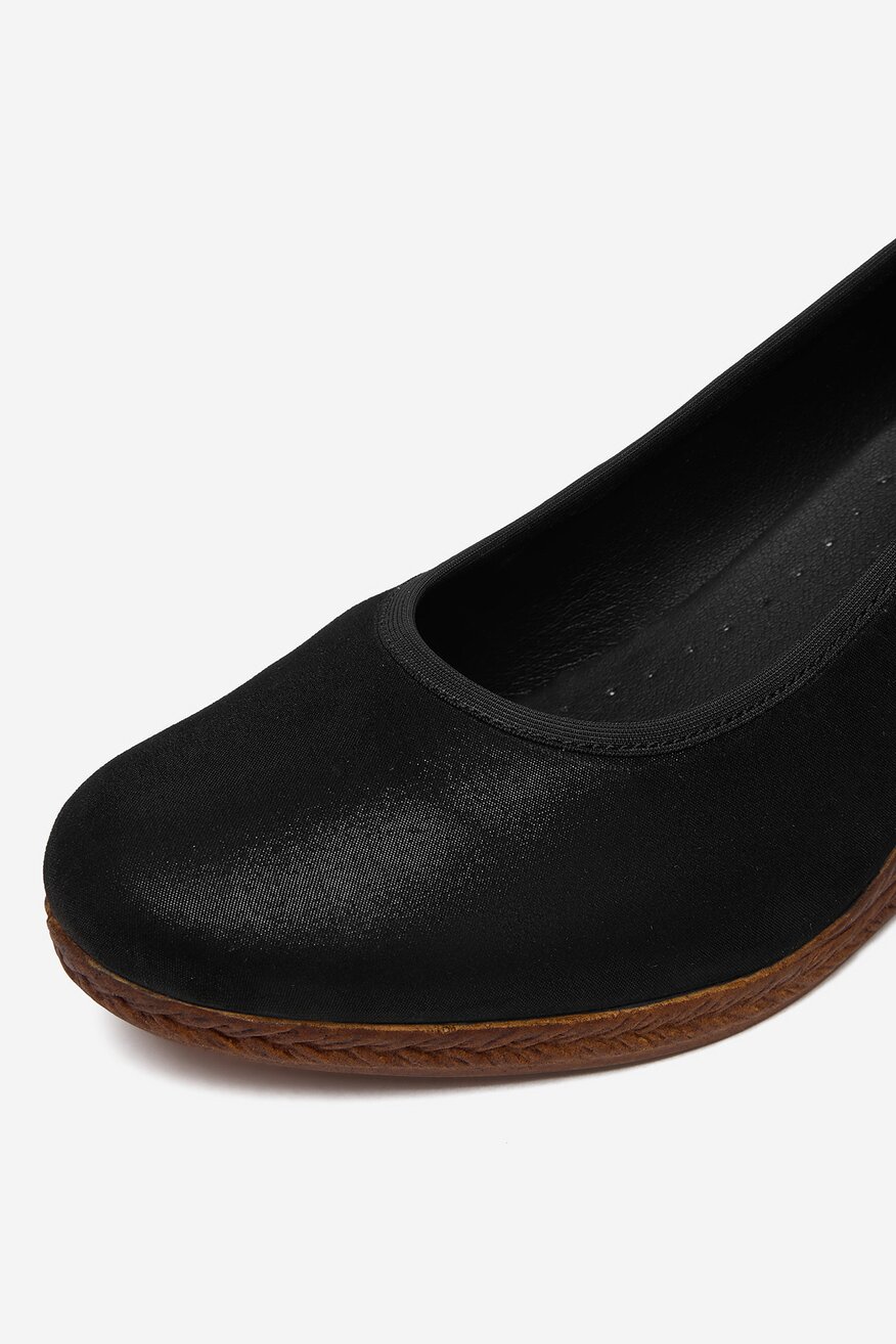 
                Половинки обувки Lasocki ЧЕРЕН - 5906751750193