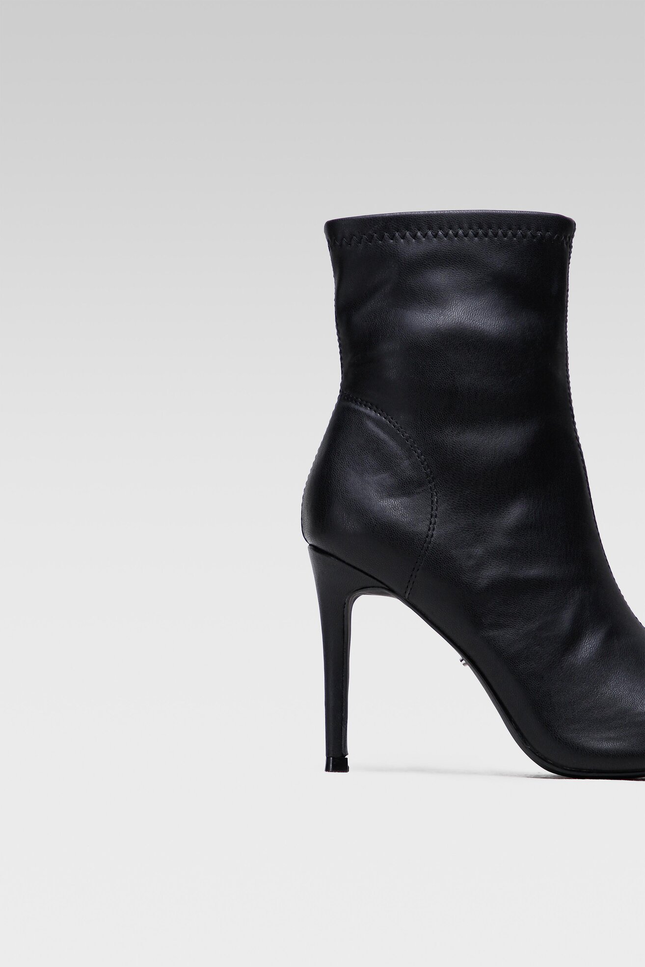 Botki DeeZee LS5629-01 Czarny