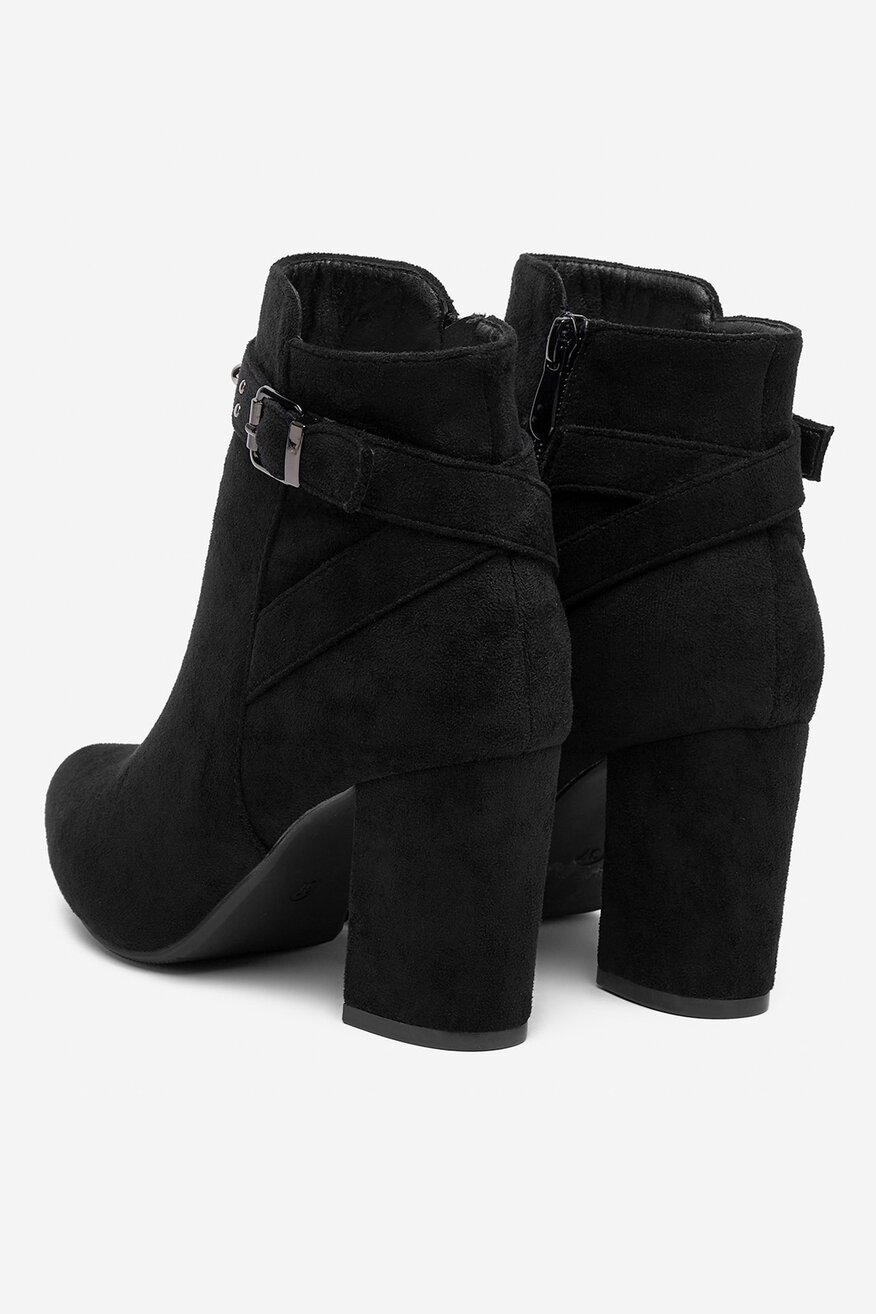 
                Боти DeeZee ЧЕРЕН - 5904410915549