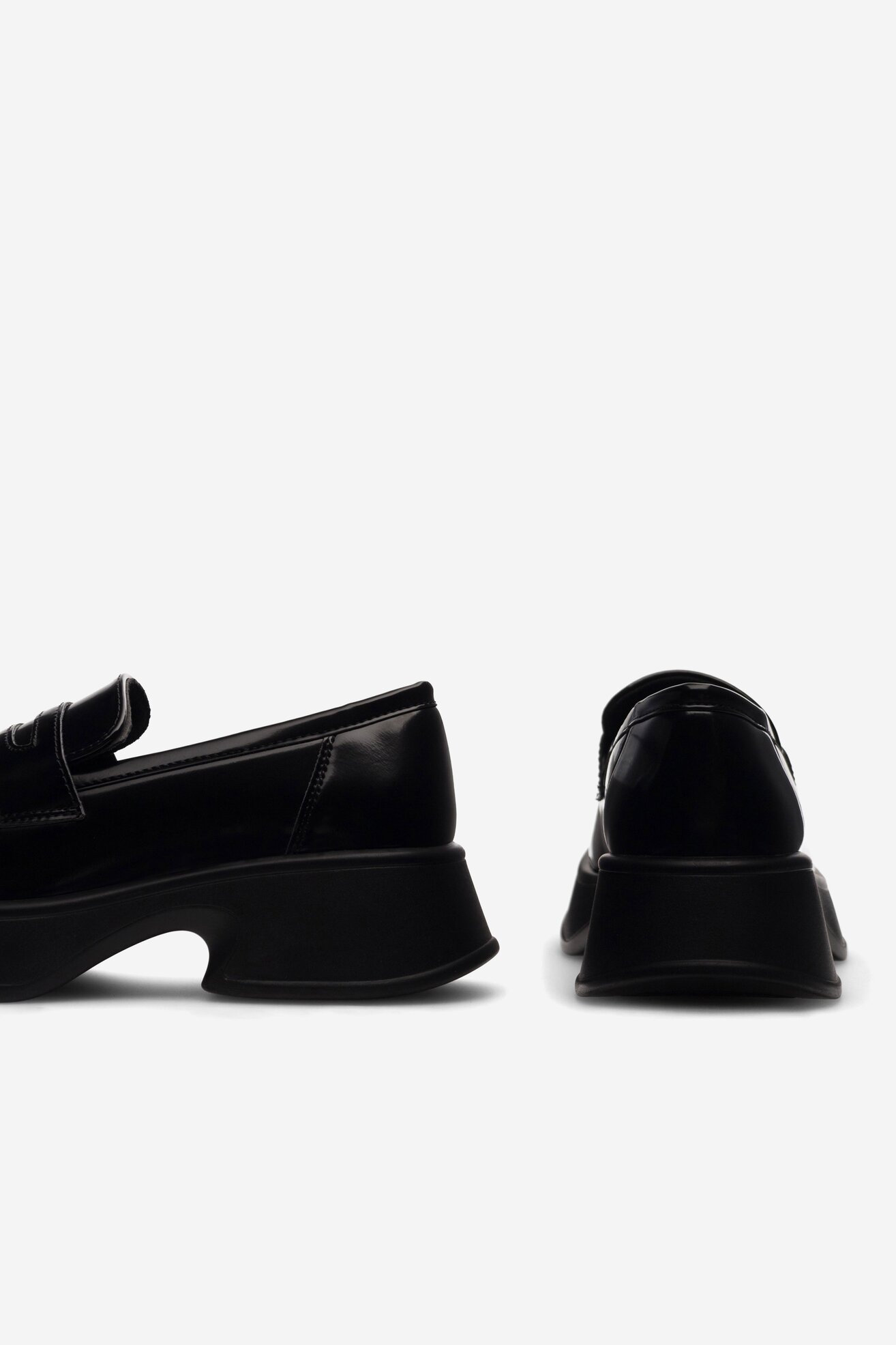 Mokaszin Jenny Fairy PIA CM22813-J20 FEKETE