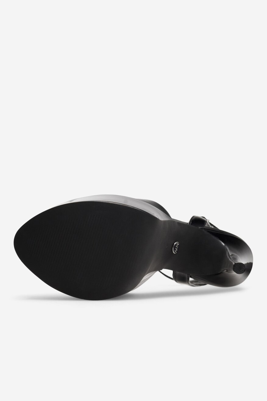 
                NINE WEST - Sandały na szpilce - 5905588174899