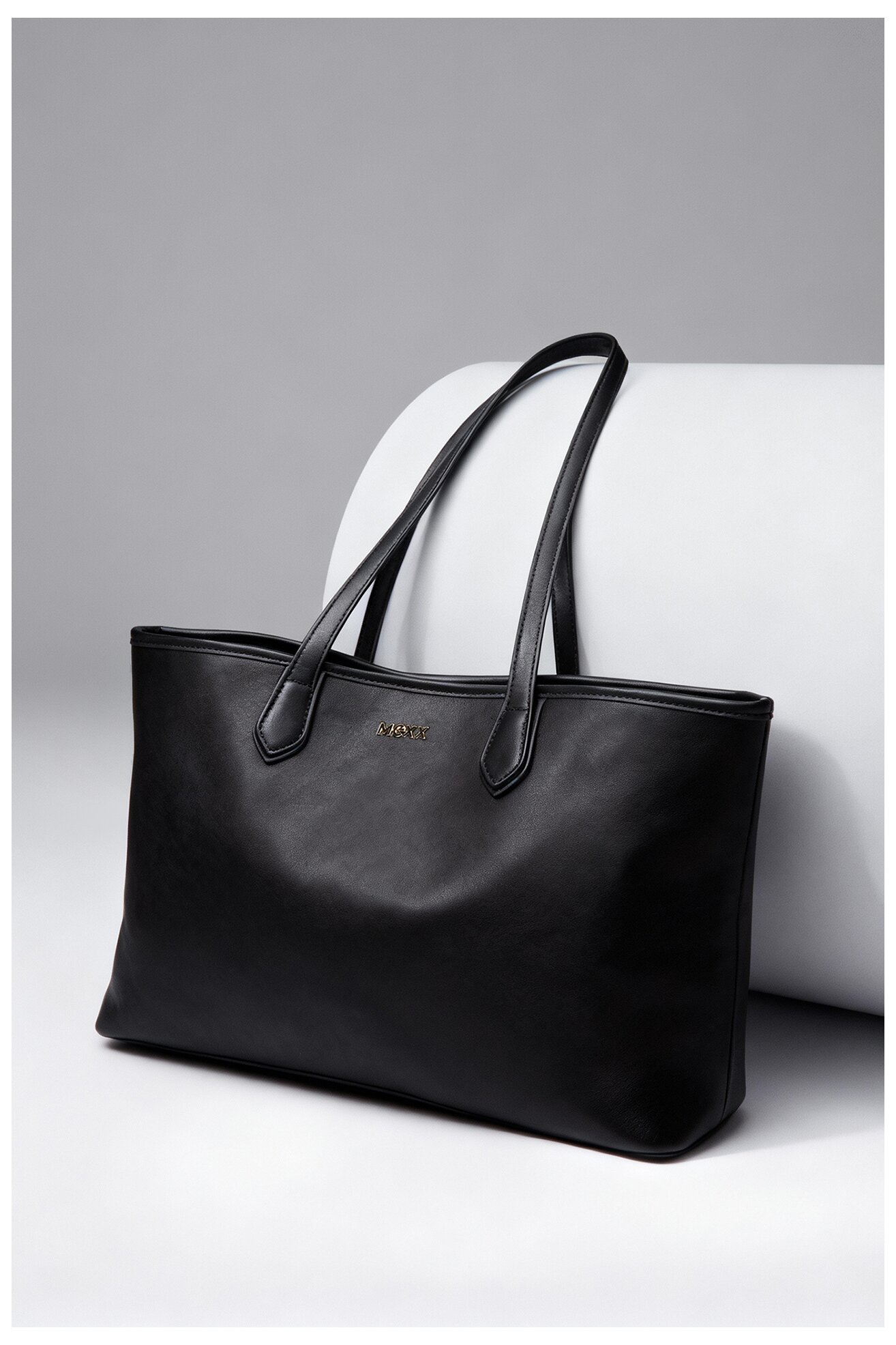 Дамска чанта Mexx C-MEXX-H-002-08 ЧЕРЕН