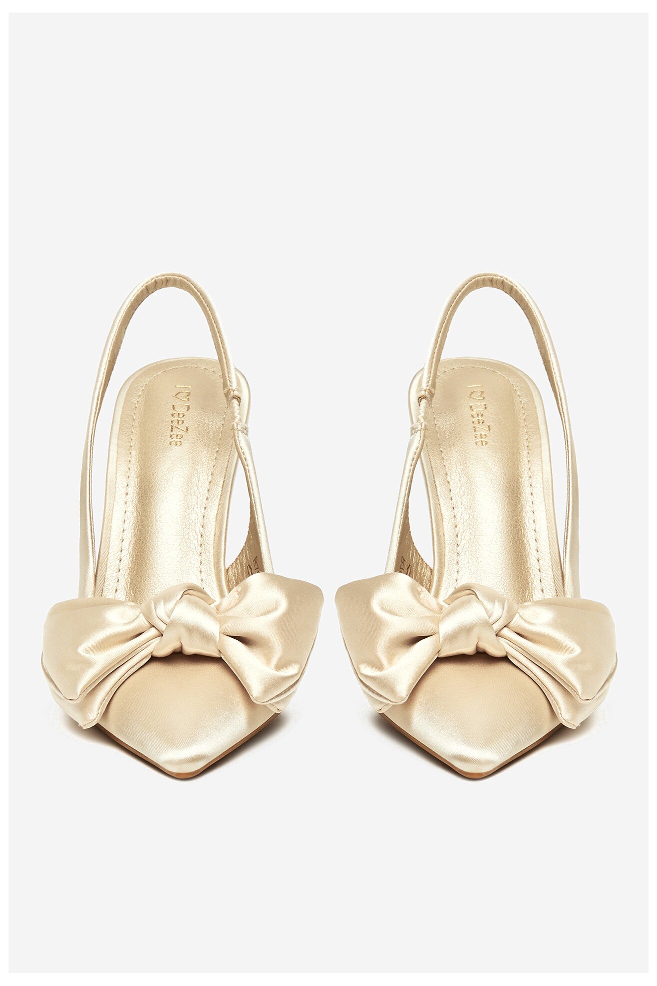 Körömcipő DeeZee R705-3 BÉZS