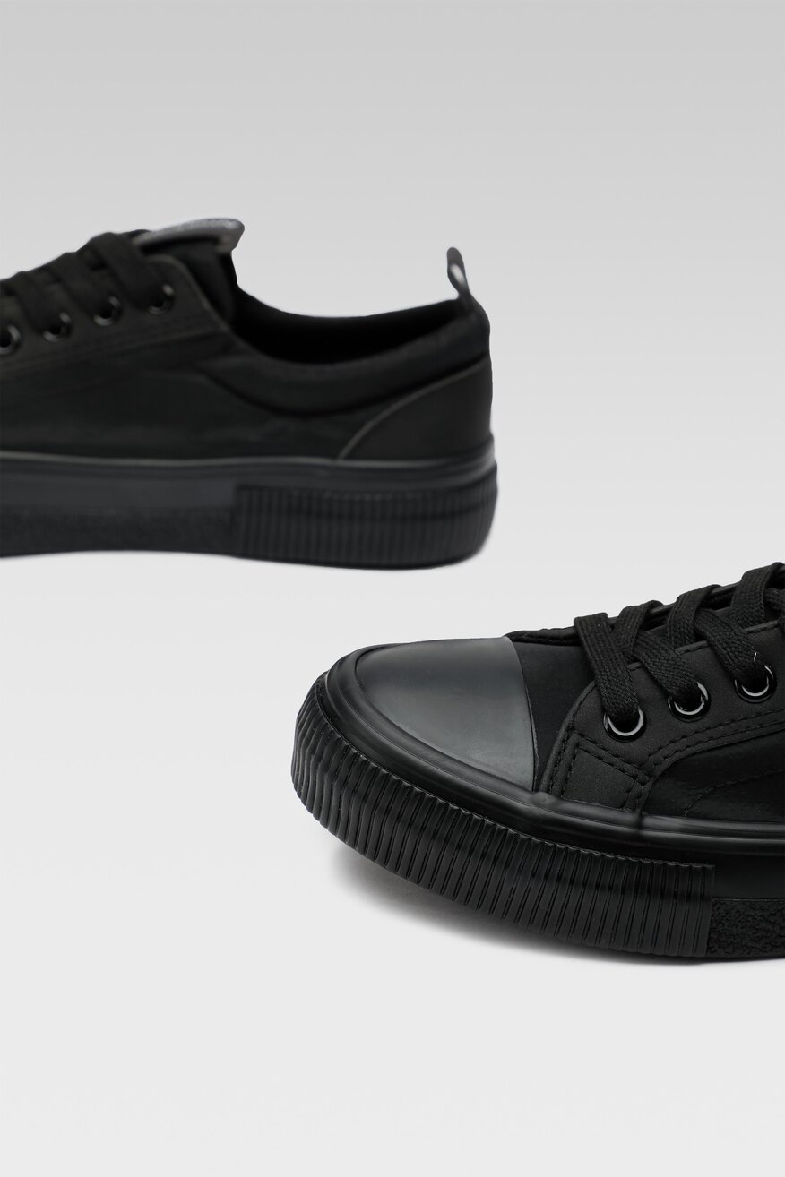 
                Americanos - Trampki - 5904862189529