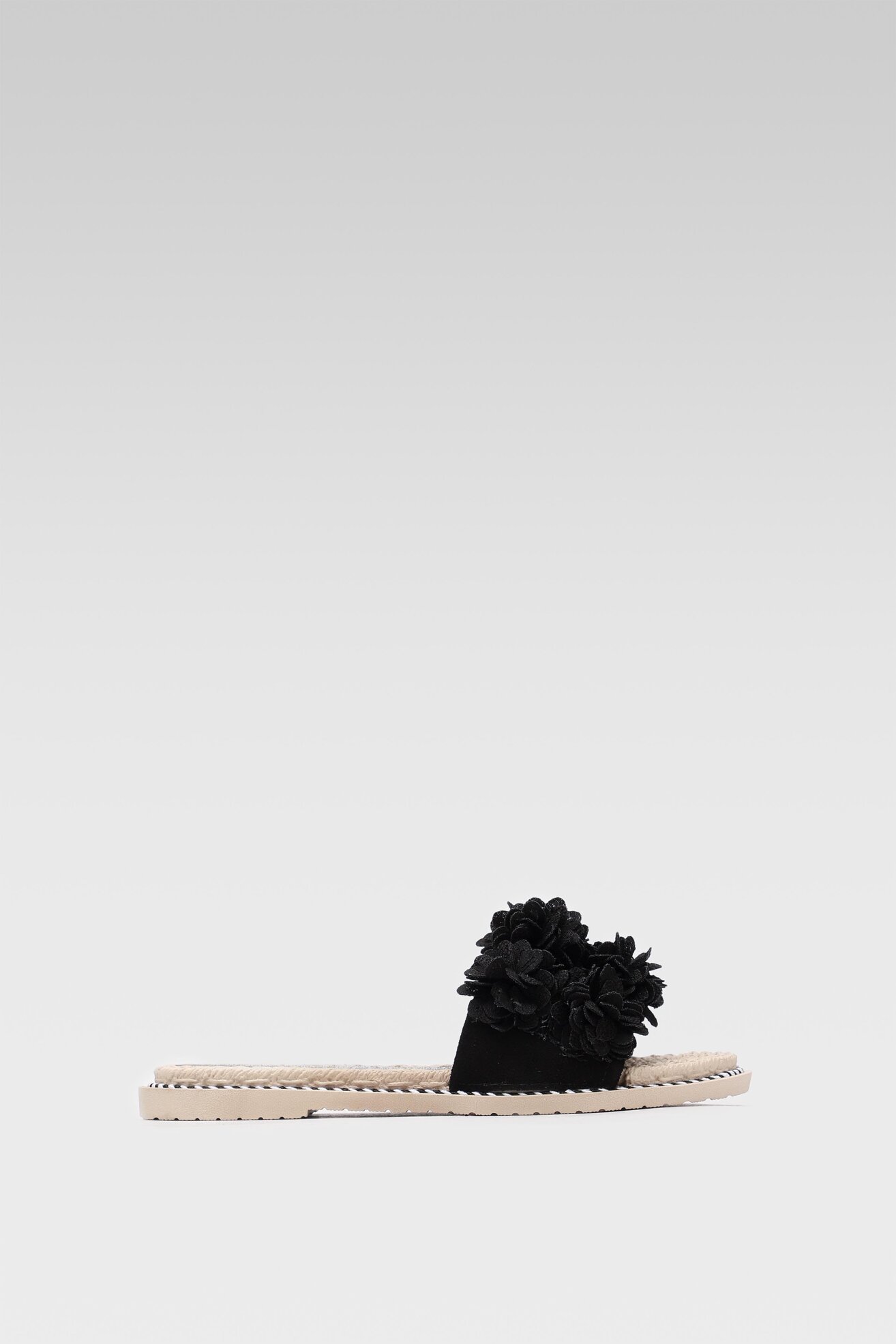 Klapki Bassano WSS20298-01 Czarny