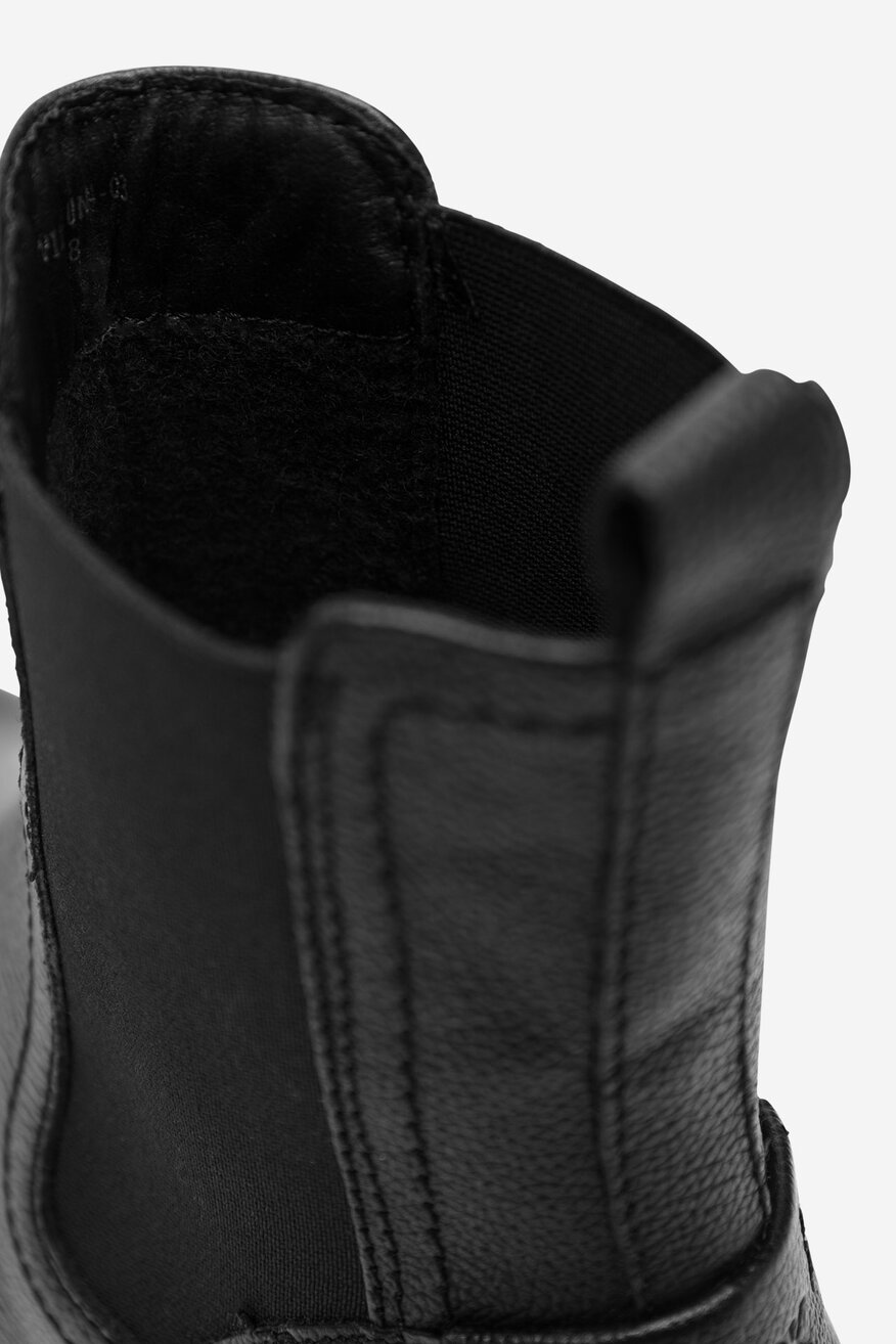 
                Kratke čizme Lasocki CRNA - 5905588812005