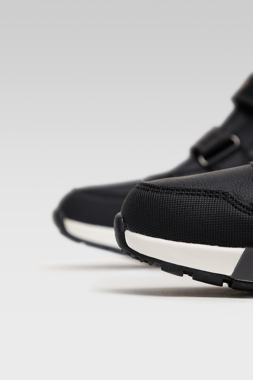 
                Action Boy - Trzewiki czarne na rzep - 5903698922720