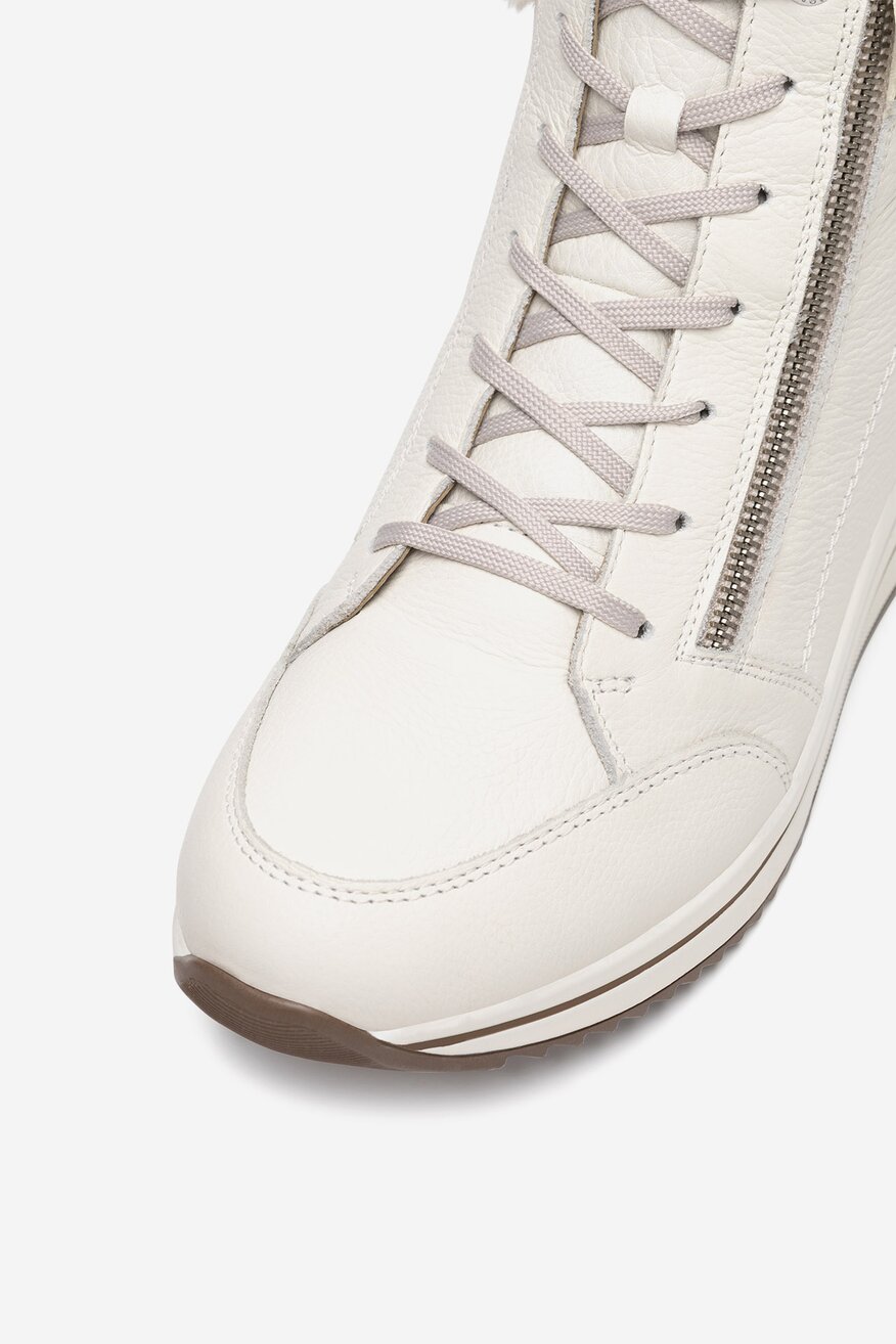 
                Csizma Remonte FEHÉR - 2230068911156