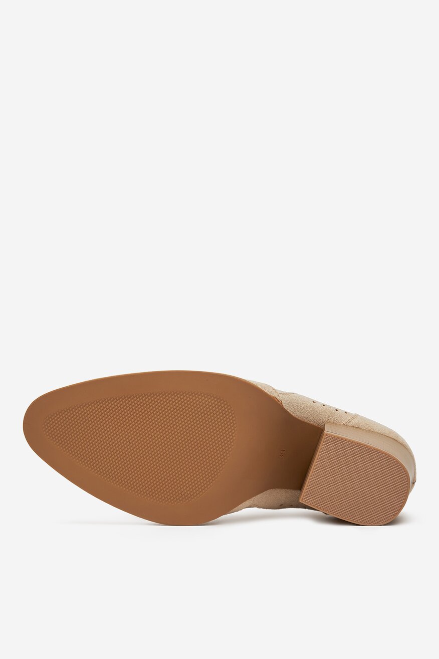 
                DeeZee - Botki na słupku - 5904410942965