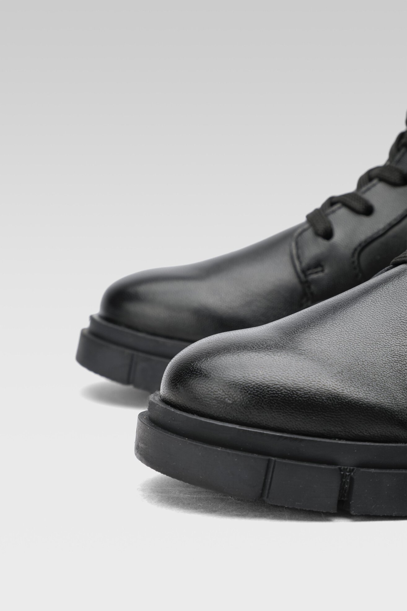 Trzewiki Bugatti 435-A9631-4000-1000 Czarny