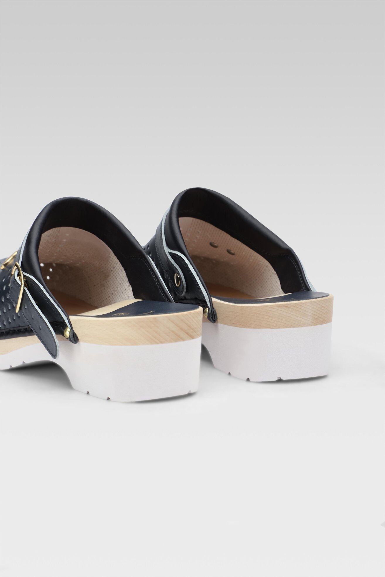 Klapki Scholl M20078 CLOG 1040 Granatowy