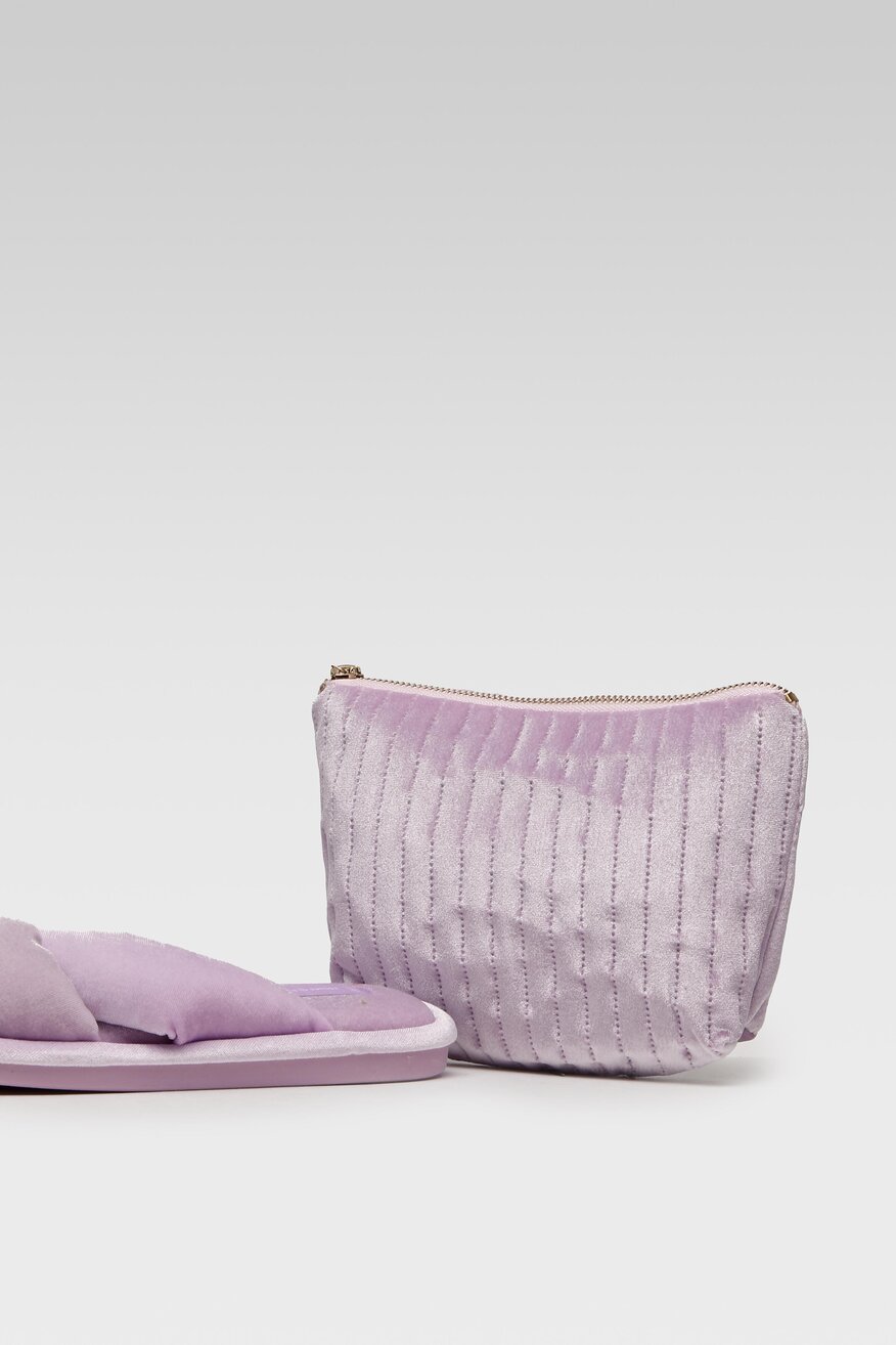 
                Home&Relax - Kapcie z kosmetyczką - 5904862023151