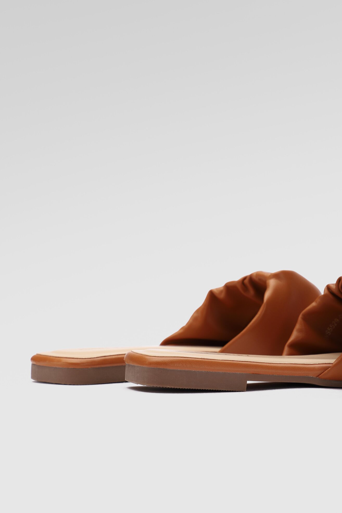 Klapki Jenny Fairy WS5529-02 Camel