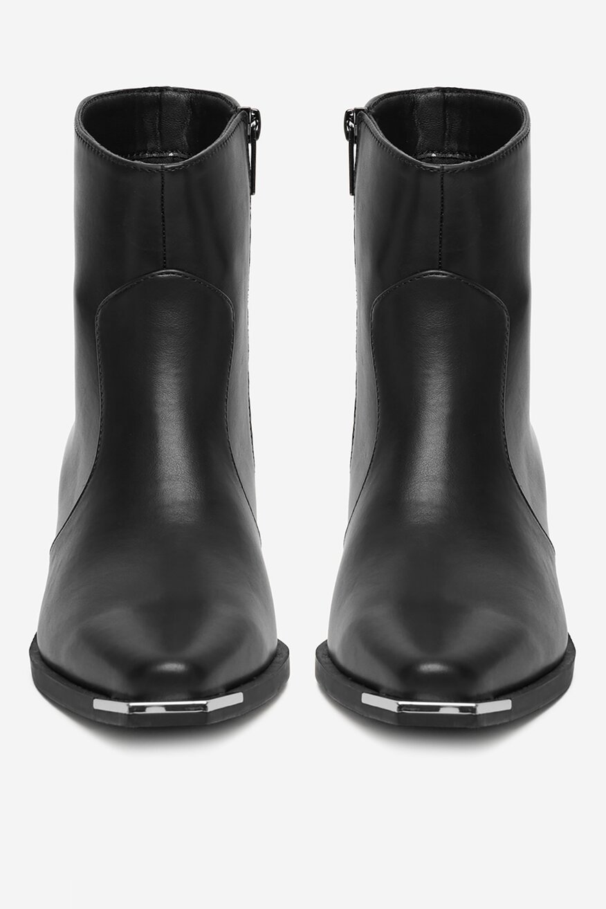 
                Боти Jenny ЧЕРЕН - 5906751346372