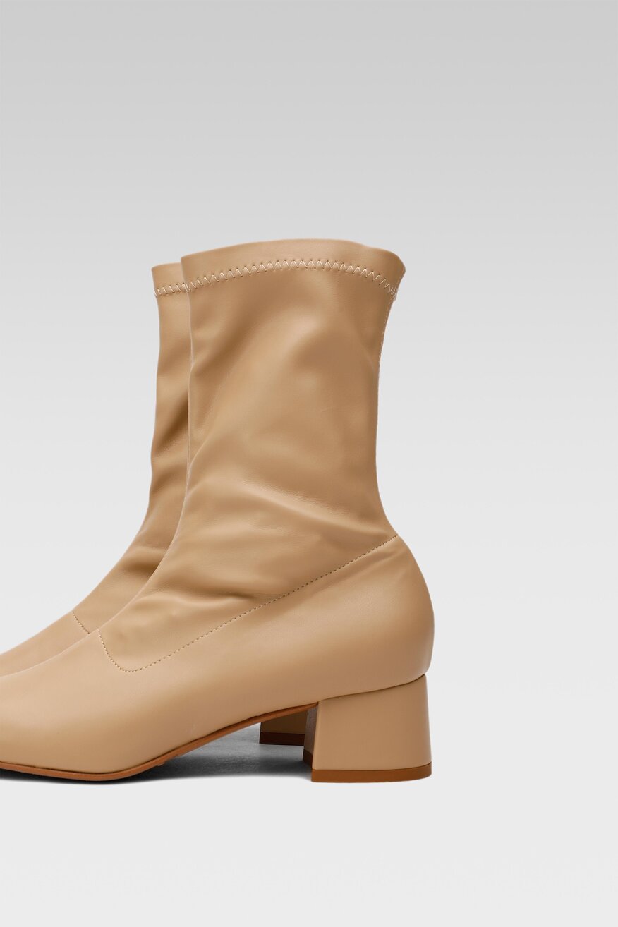 
                SIMPLE - Botki beżowe - 2230032352916