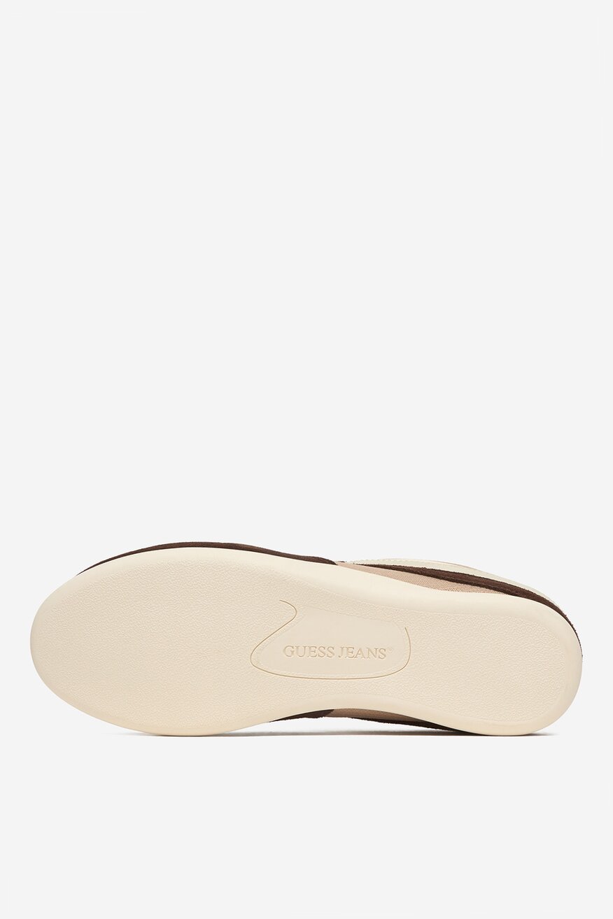 
                Напівчеревик GUESS JEANS КОРИЧНЕВИЙ - 5907964082309