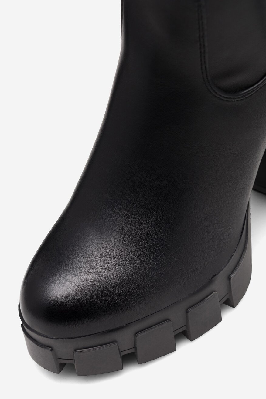 
                Cizme DeeZee NEGRU - 5905588032601